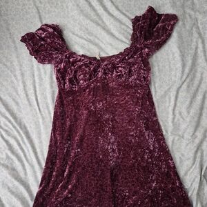 UO Crushed Velvet Off-Shoulder Mini Dress in Deep Plum